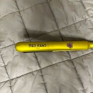 Flat Iron/Straightener